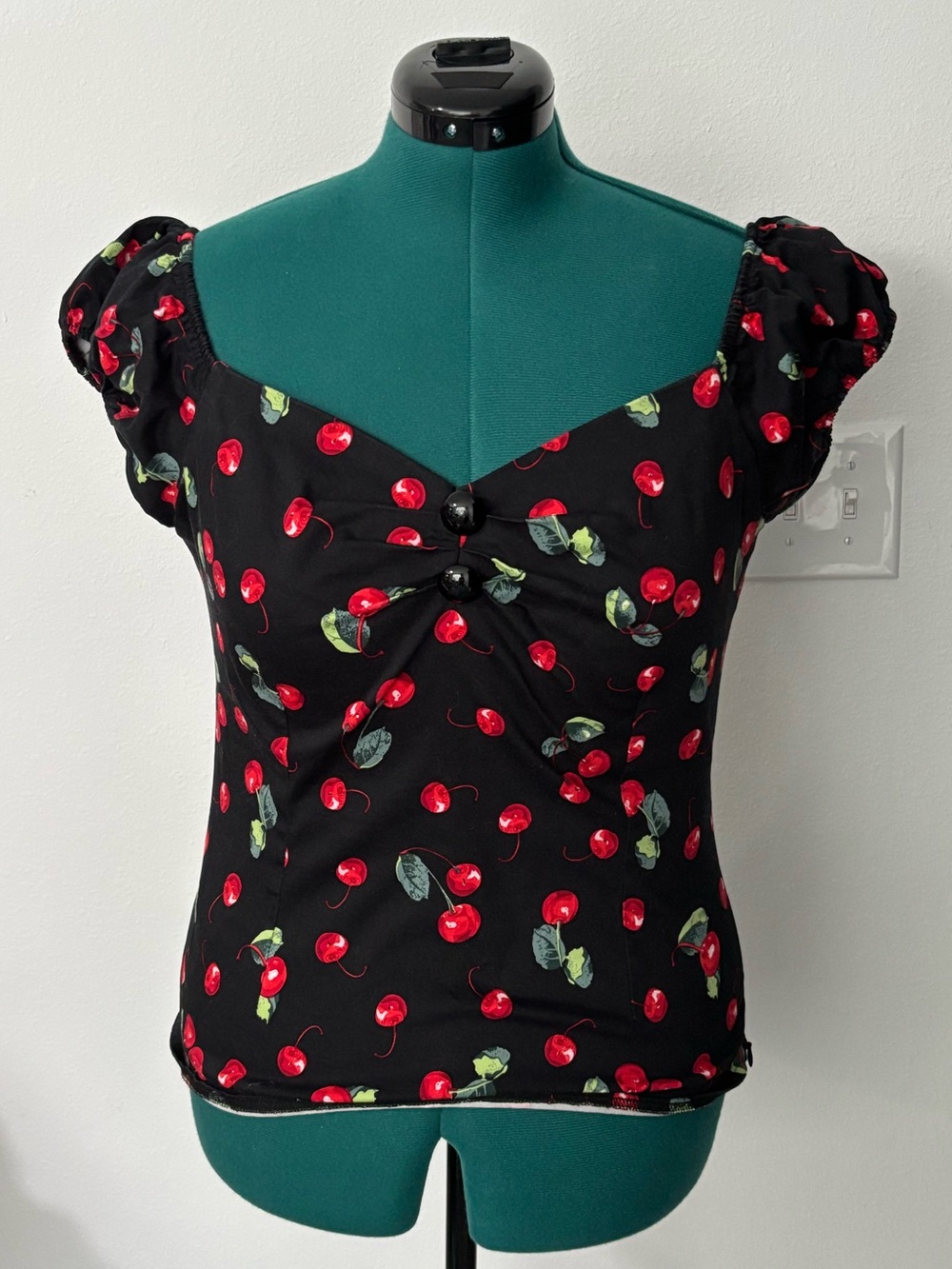 Collectif Black Cherry Print Puff Sleeve Women's Top